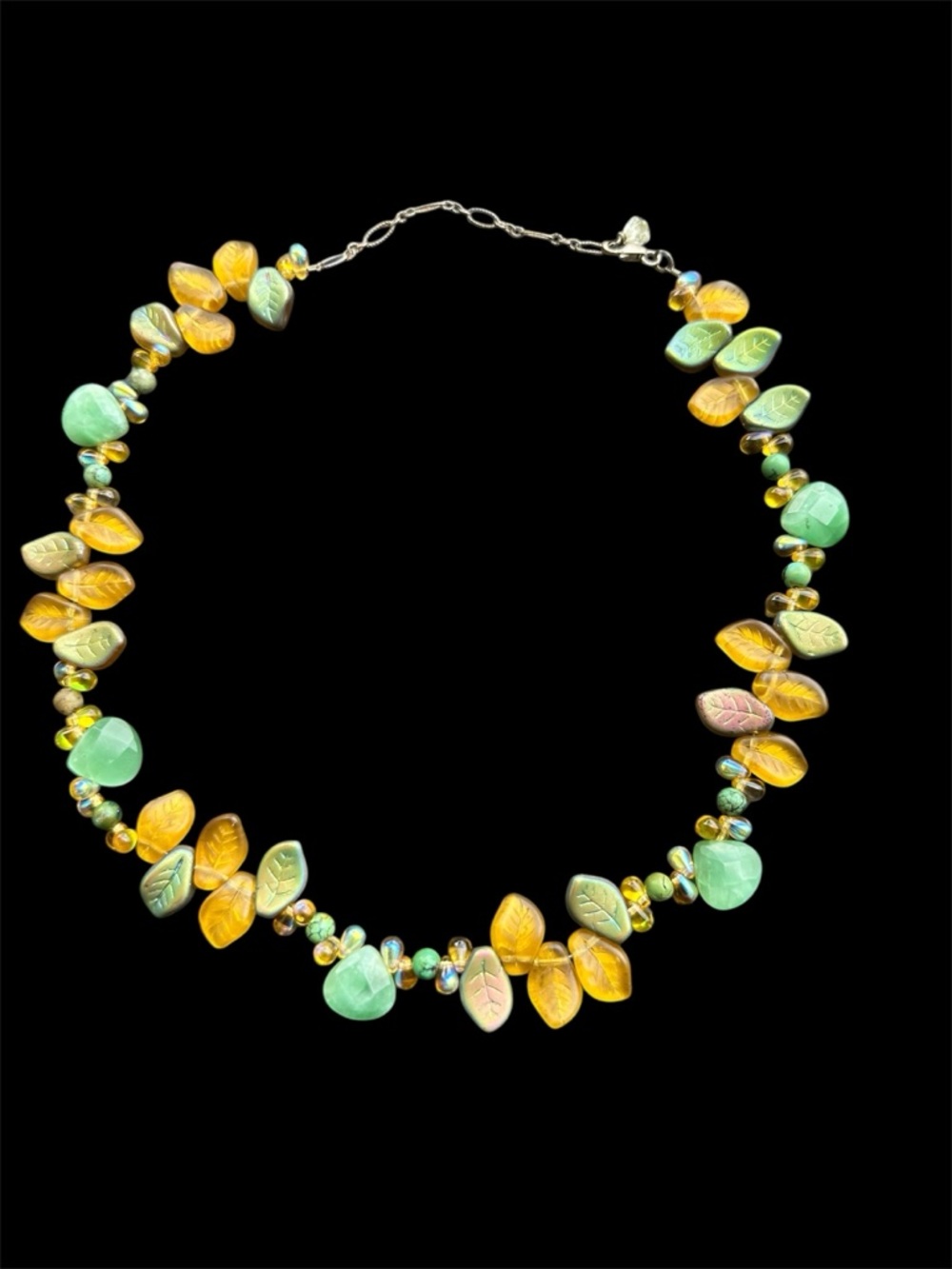 Vintage Prehnite & Autumn Leaf Beaded Necklace 19”